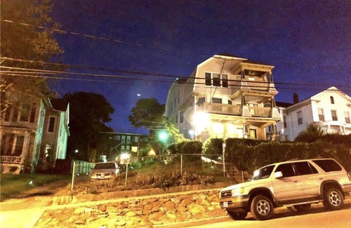 Waterbury Apartment | Heart of Waterbury. Spacious. New. Office. Parking.