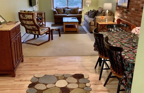 Bartlett Condo | Heart of White Mountains dogs allowed