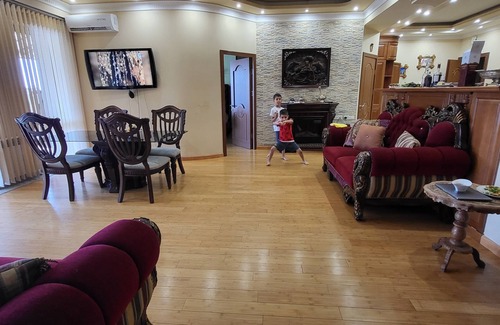 Kentron Apartment | Heart of Yerevan! City park is your backyard playground. Shops, restaurants.