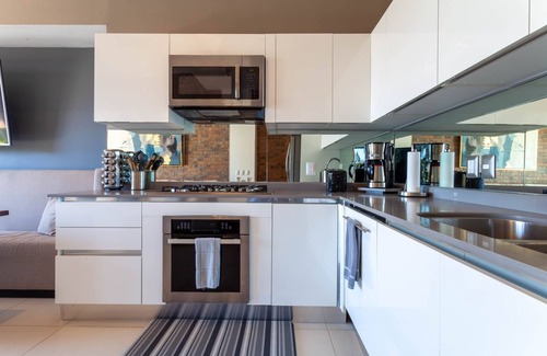 Emiliano Zapata Condo | Heart of Zona Romantica, Loft268, Ocean Facing Balcony, Large Rooftop Pool/Spa