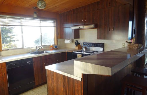 Little River House | Heart Stopping Ocean Views, Secluded Getaway, Whale Watching