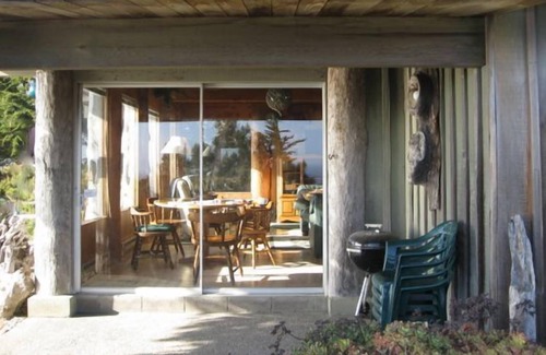 Little River House | Heart Stopping Ocean Views, Secluded Getaway, Whale Watching