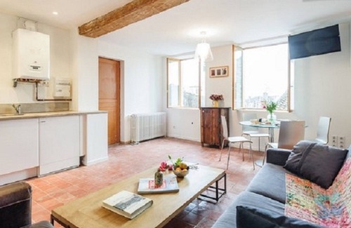 Old Lyon Apartment | Heart Vieux Lyon: dazzling view and garden