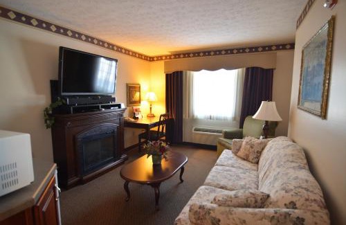 Cedarville Hotel | Hearthstone Inn & Suites