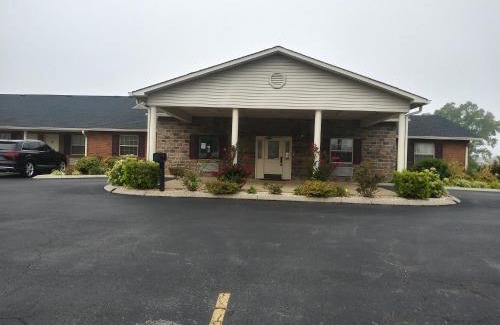 Lafayette Hotel | Hearthstone Inn