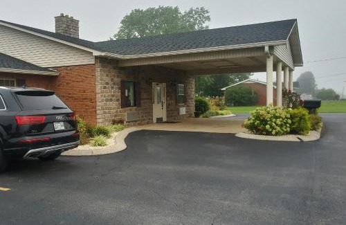 Lafayette Hotel | Hearthstone Inn