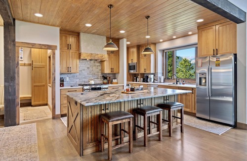 Windcliff Estates House | Hearthstone Luxury Vacation Rental at Windcliff