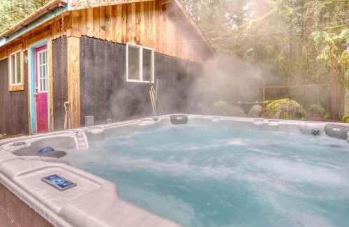 Rhododendron House | Hearthstone Retreat - Meredith Lodging