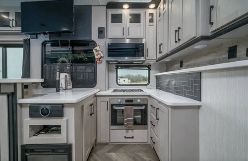 Lindale House | Heartland Cyclone ToyHauler