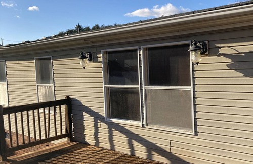 Cascade House | Heartland Hideaway