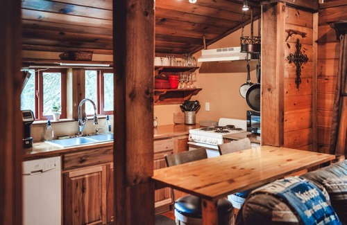 Rockbridge Apartment | Heartland Hideaways, Cabin 3