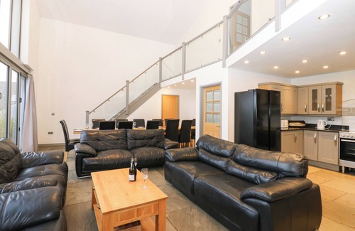 Wolsingham House | HEARTWELL COTTAGE, pet friendly, with pool in Wolsingham
