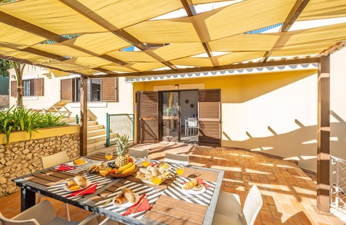 Patio Villa | Heatable Pool, BBQ & Terrace near Old Town