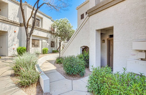 Central Scottsdale Condo | Heated Community Pool & Hot Tub: Scottsdale Condo!