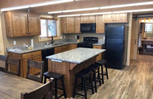Island Park House | Heated Floors, Hot Tub, Grill