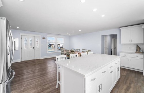 Brigantine House | HEATED IN-GROUND POOL, 7 LARGE BEDROOMS, WALK TO BEACH, 5 MILES TO AC