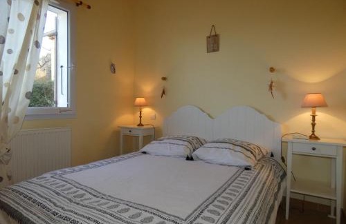 Saint-Paul-Trois-Chateaux Villa | Heated Pool & Scenic Terrace