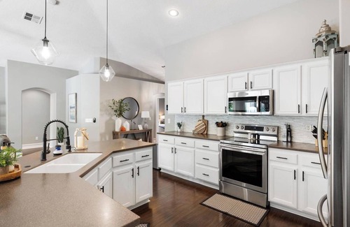 Mesquite House | Heated Pool at Turtle Cove Sleeps 12