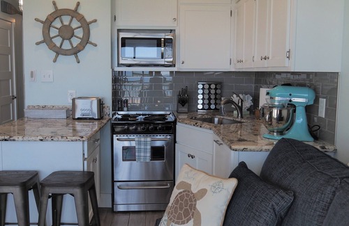 Galveston Condo | Heated pool! Awesome beach view from the Top Floor! Front row! #302