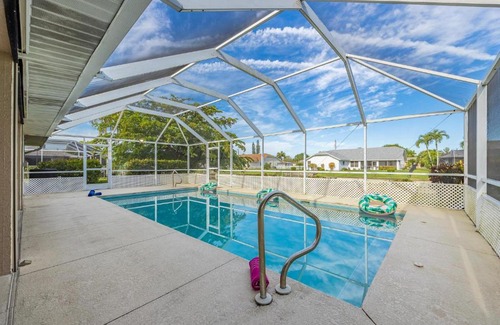 Fort Myers House | Heated Pool, Beautiful Sunsets - Villa Made in Heaven - Roelens Vacations
