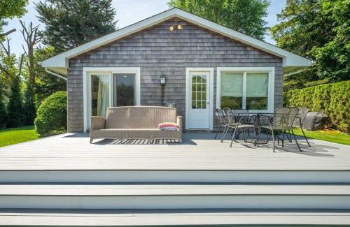 East Hampton North House | Heated Pool, Driftwood Cottage by RoveTravel
