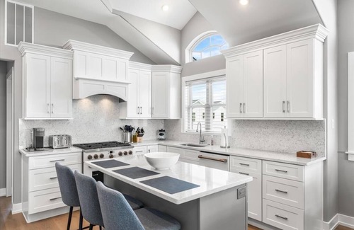 Townsend's Inlet House | Heated Pool, Elevator, Laricks Exclusive!