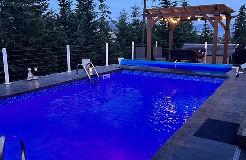 Central Okanagan House | Heated pool. Enjoy serenity, peace. Relaxing 2 Bedroom private suite, sleeps 5,