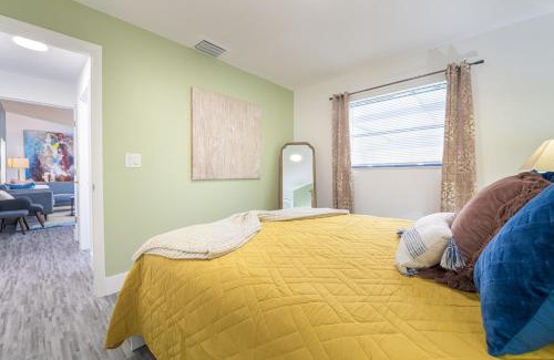Mariner House | Heated Pool Game Room 9 Beds Families!