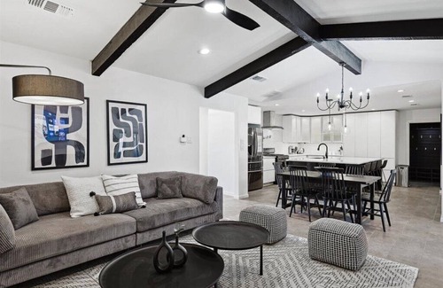 DeSoto House | ★Heated pool, Hot Tub, Gaming, Pizza oven, 18 mins to Dallas★
