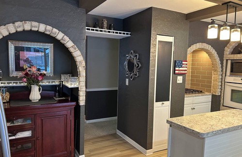 Niles House | Heated Pool, Hot Tub, ND, Wineries, Golf Courses