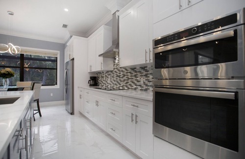 Rural Estates House | Heated pool, hot tub, outdoor kitchen, privacy, all bedrooms w tv & ceiling fans