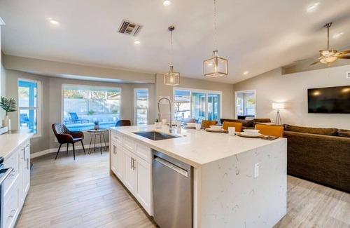 La Paz At Desert Springs House | Heated Pool, Hot Tub, Mini-Golf, Gazebo with Bar & Grill