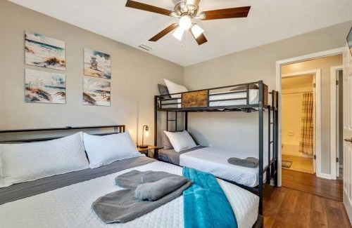Brandon House | Heated Pool House 14 PPL Stunning Pool Table