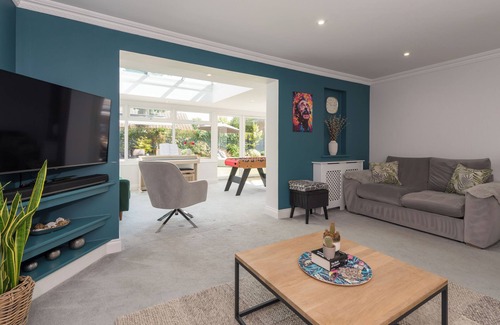 Broadstairs House | Heated Pool in Spacious Family Friendly Luxury