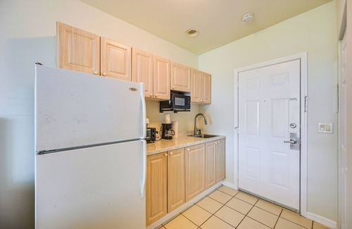Naples Apartment | Heated Pool, Private Patio: Naples Resort Retreat!