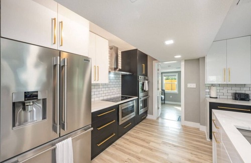 Merritt Island House | Heated Pool, Sleeps 12, Near Beach, Parkside Oasis