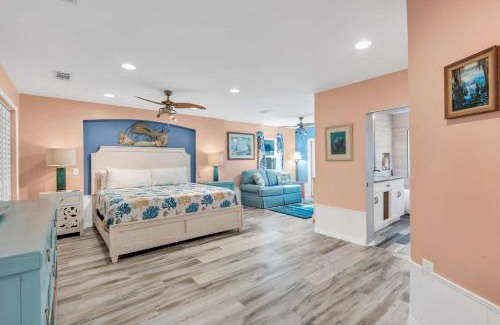 Bonita Springs House | Heated Pool & Spa Home on a Scenic, Gulf Access Canal -Close to Bonita Beach!