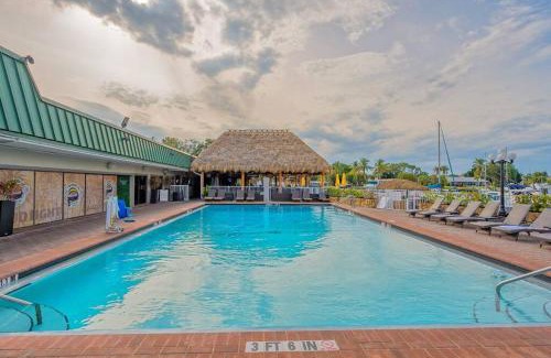 Trailer Estates Apartment | Heated Pool, Strong WI-FI, TV, Tiki Bar & Grill!