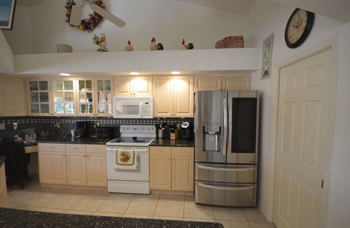 Pelican House | Heated Pool/Waterfront/Canal/Dock/Gulf Access, Private Sunny Home