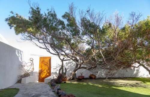 Arenas del Mar House | Heated Salt Pool, Jacuzzi & Seaside Spa Villa in MEDANO