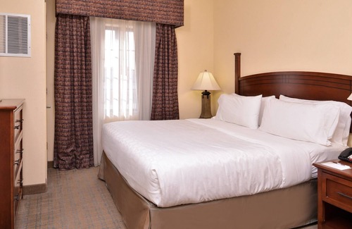 Central Oklahoma City Condo | Heated Saltwater Pool + Hot Tub + Suite