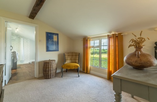 East Dereham Cottage | Heath Cottage dates back to 1650 and has been lovingly restored and extended.