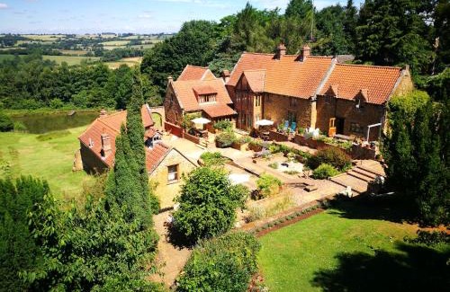 Sibford Gower House | Heath Farm Holiday Cottages