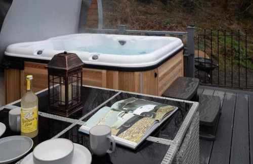 Newcastle-on-Clun House | Heather - Beacon View Pods