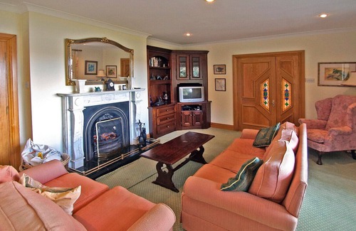 Cashel House | Heather House - Three Bedroom House, Sleeps 6