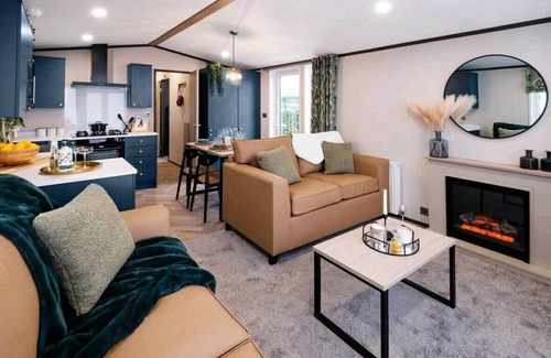 Woodhall Spa Cabin | Heather William Lodge in Woodhall Spa. Perfect for Couples, Families, and Pets!