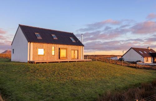 Carinish House | Heatherlea