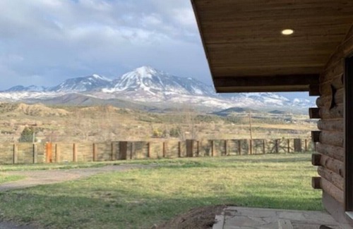 Paonia Cabin | Heathers Hideaway Cabin