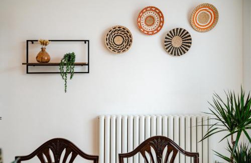 Prestwich Apartment | Heaton House - parkside charm and city comfort