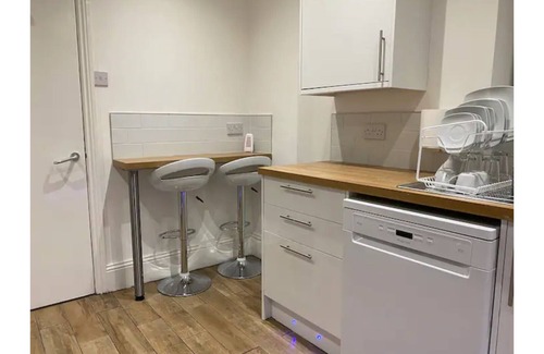 Heaton House | Heaton Park Road Professional Lets